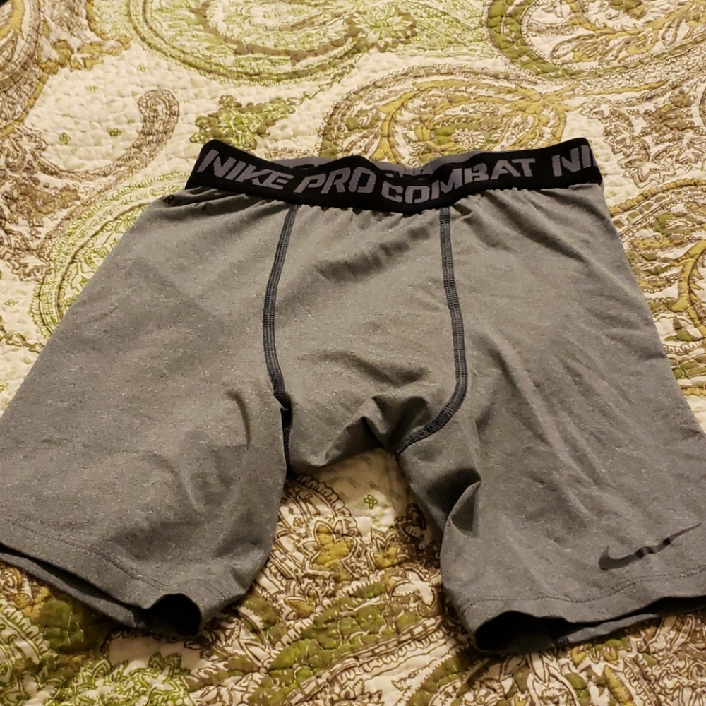 Nike S Pro Combat compression shorts